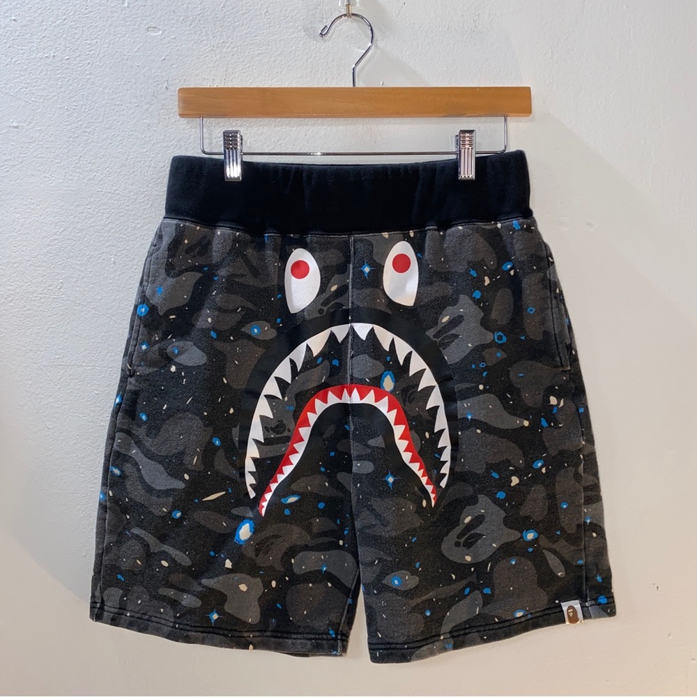 BAPE Space Camo Shark Sweat Shorts Gray / Black A Bathing Ape Size Large